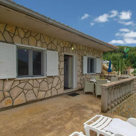 Dom wakacyjny Borova Bb Ii