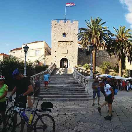 Borova Bb Ii * Blato (Korcula)