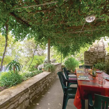 Borova Bb Ii 펜션 *